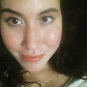 Meet your Posher, Deanna