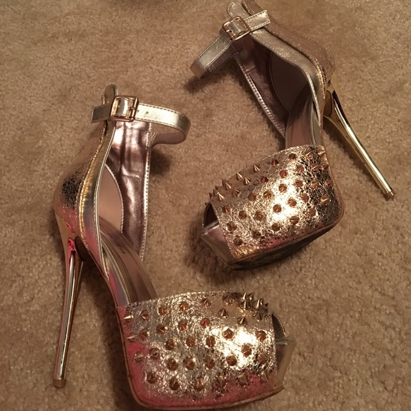 Gold "Spiked" Heels - Picture 1 of 4