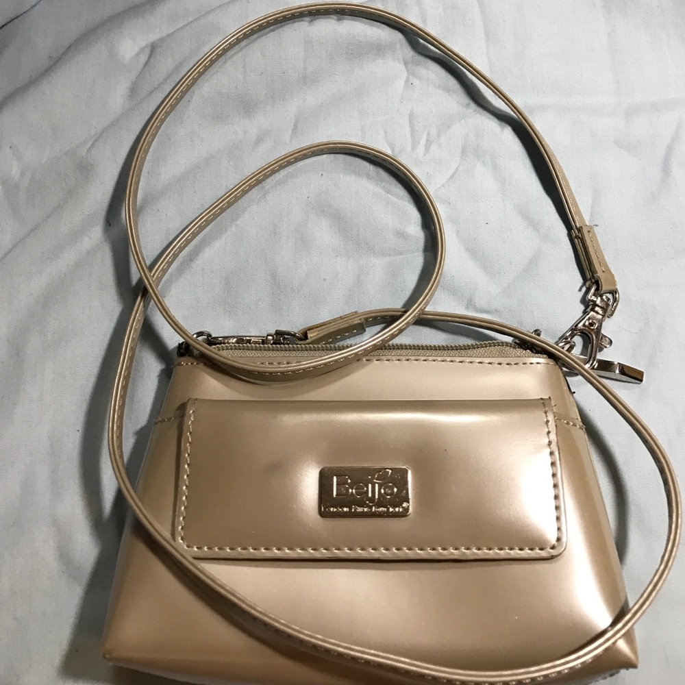 Beijo mini crossbody, EUC, champagne color