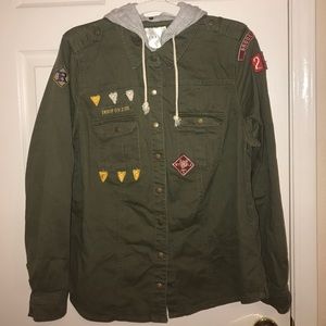 Green jacket with removable gray hood-2X