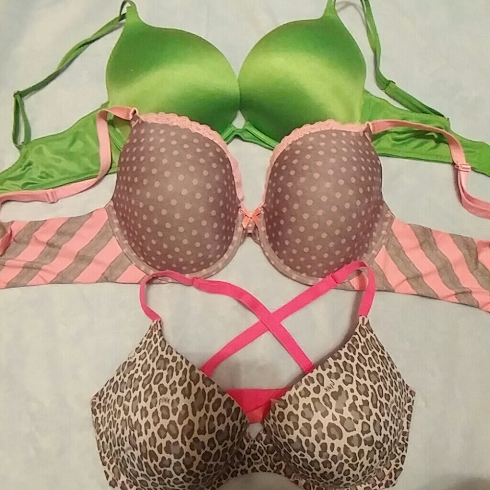🌺 Sold🌺    Victoria Secret bras new wot size 34D