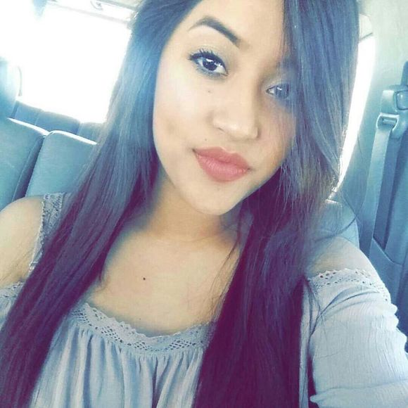 Meet your Posher, Alma - Picture 1 of 1