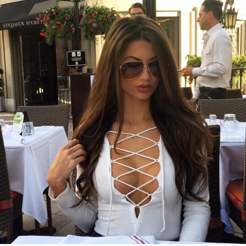 Sexiest white body suit EVER.