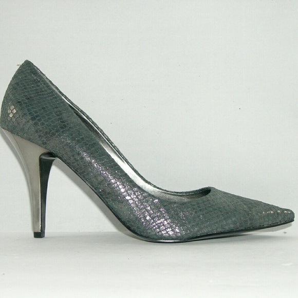 Nine West 'Made up' emerald green snake pumps 10M - Picture 5 of 8