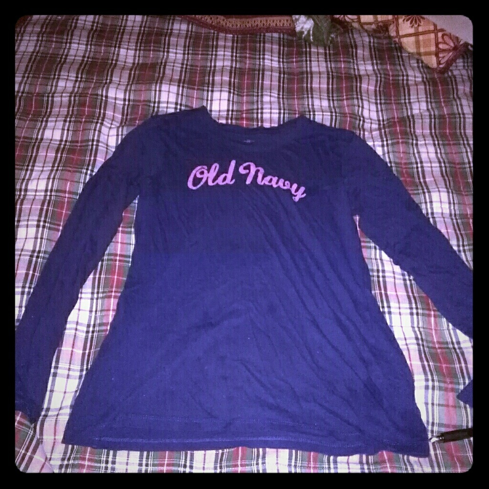 Long sleve old navy shirt