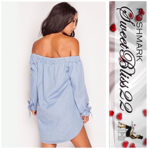 🍧Baby Blue Off The Shoulder Top🍧 - Picture 2 of 2