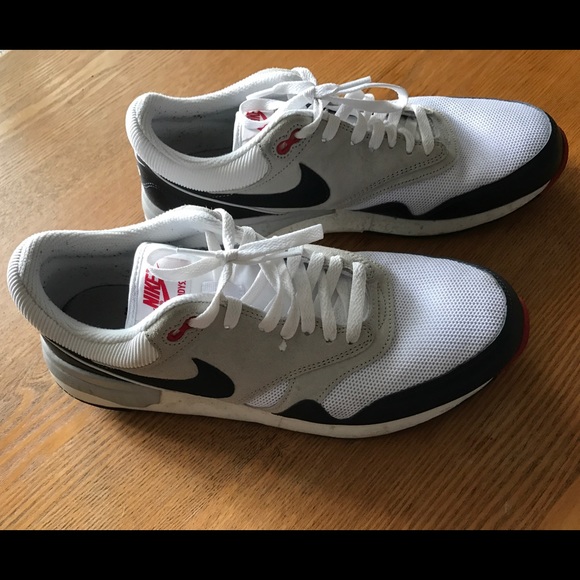 le scarpe nike air odissea poshmark le scarpe nike air odissea poshmark
