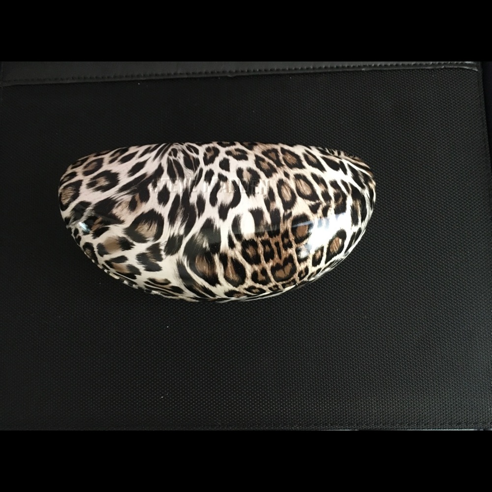 Sunglasses 😎 case.