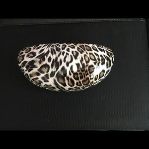 Sunglasses 😎 case.