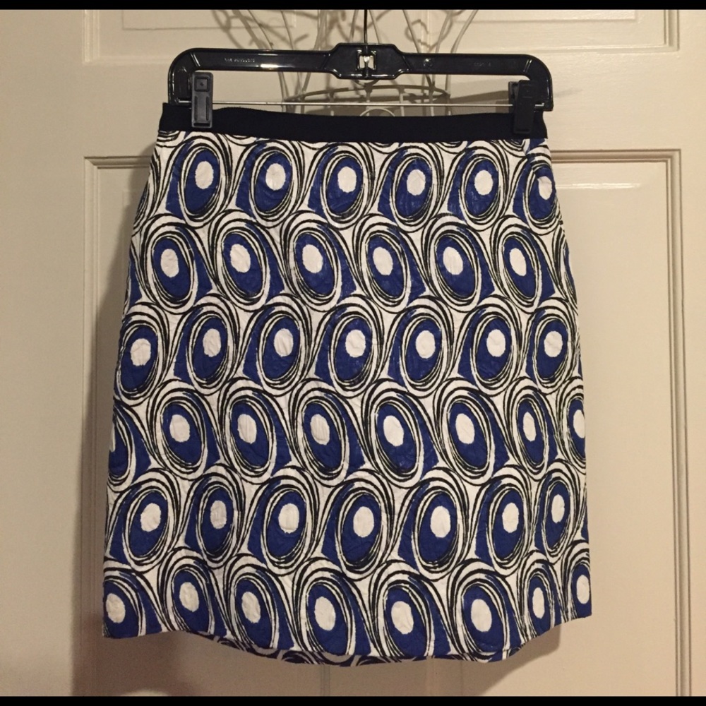 Geometric pattern mini skirt