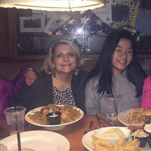 Meet your Posher, Leslie