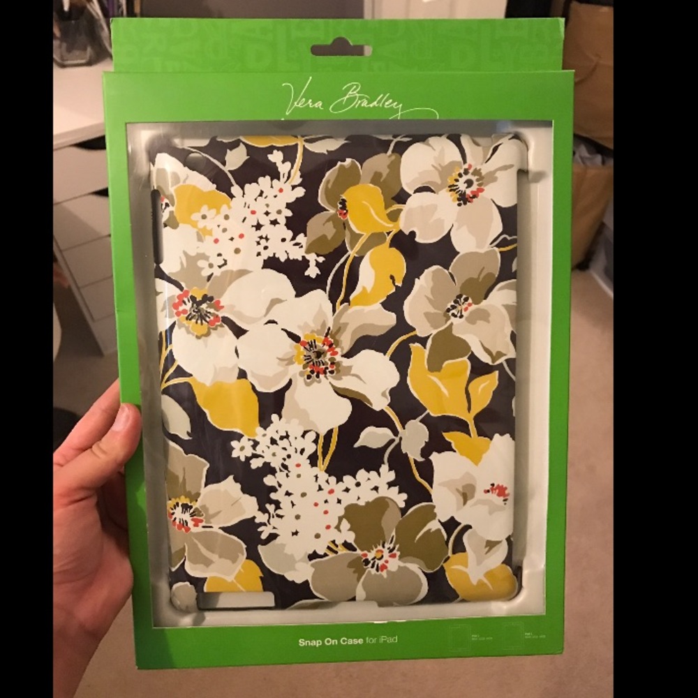 Brand new Vera Bradley Ipad case.