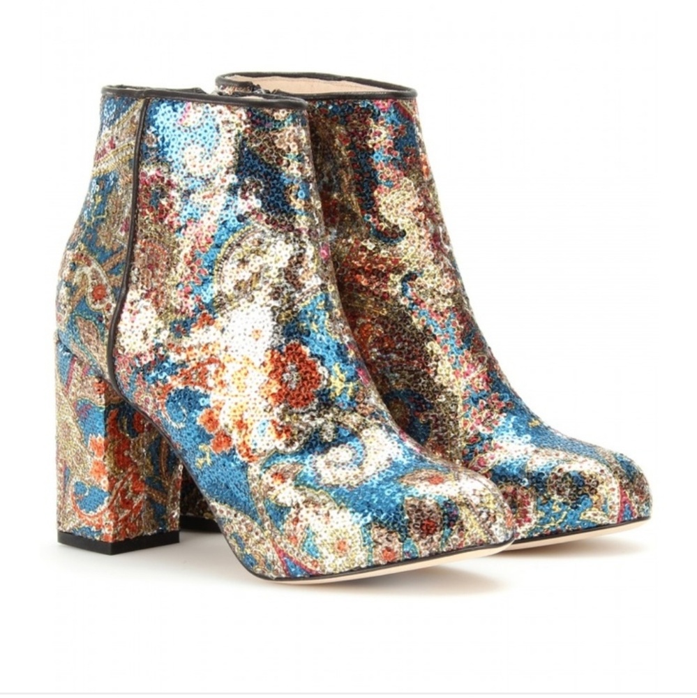 ISO Carven boots 38