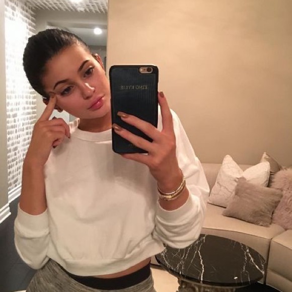 GIFTED American Apparel Cropped Fleece Crewneck - Picture 3 of 3