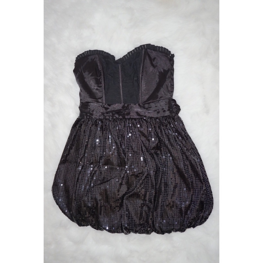 2b BEBE Black dress
