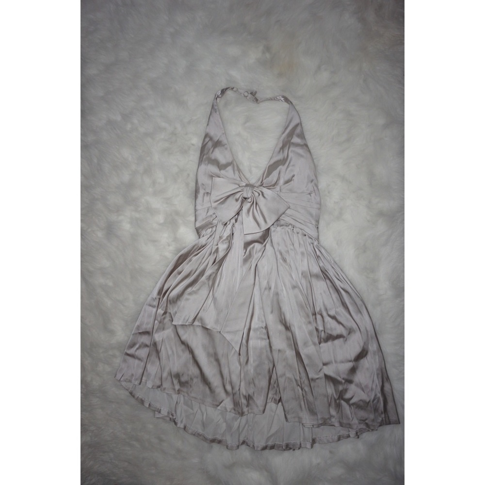 BEBE | Gray/silver dress