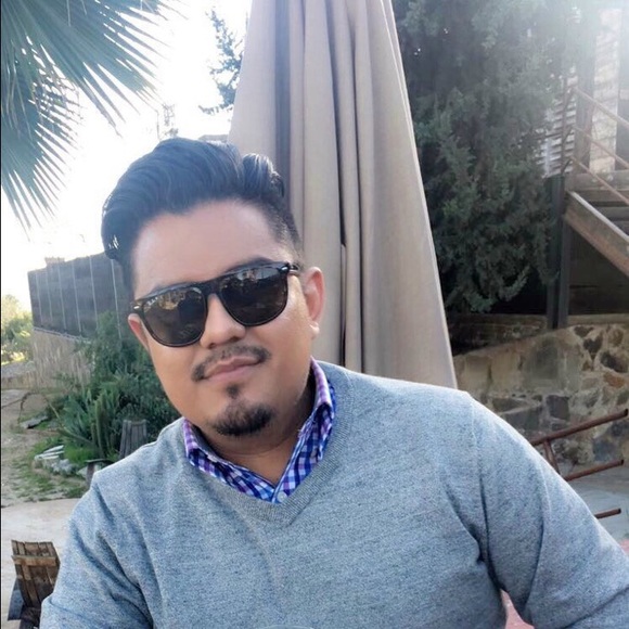 Meet your Posher, Richard - Picture 1 of 1