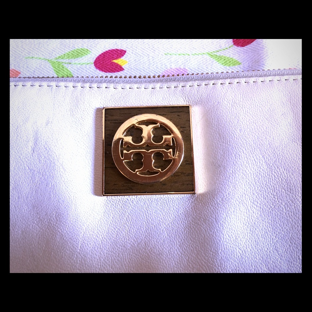 Tory burch white wallet
