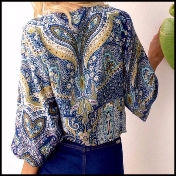 Boho Keyhole Tunic - Picture 2 of 8