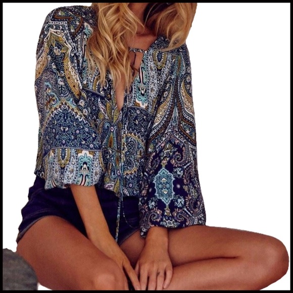 Boho Keyhole Tunic - Picture 3 of 8