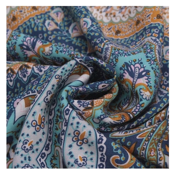 Boho Keyhole Tunic - Picture 5 of 8