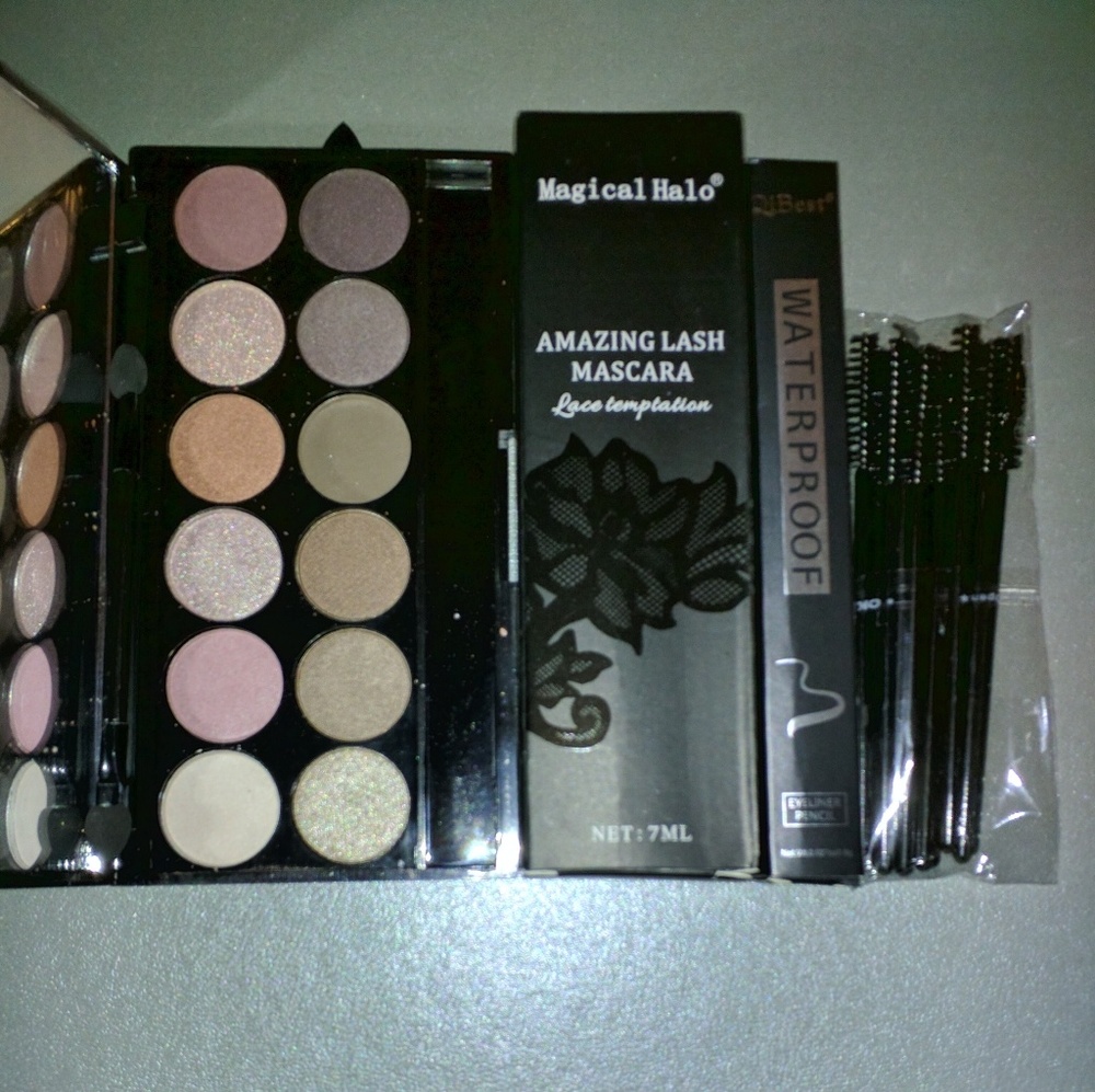 New make up set
