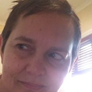 Meet your Posher, Marissa