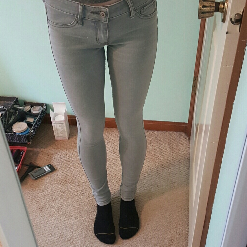 Hollister light gray super skinny jeans