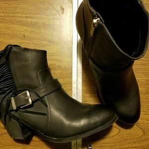 Sam Edelman black booties