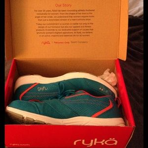 NWT Ryka Memory Foam Women's Athletic Shoes