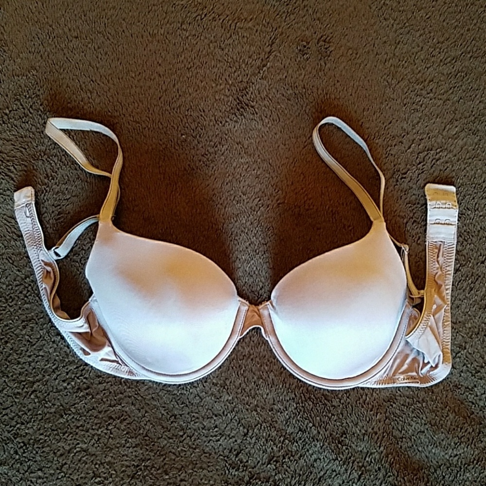 Calvin Klein T-shirt bra