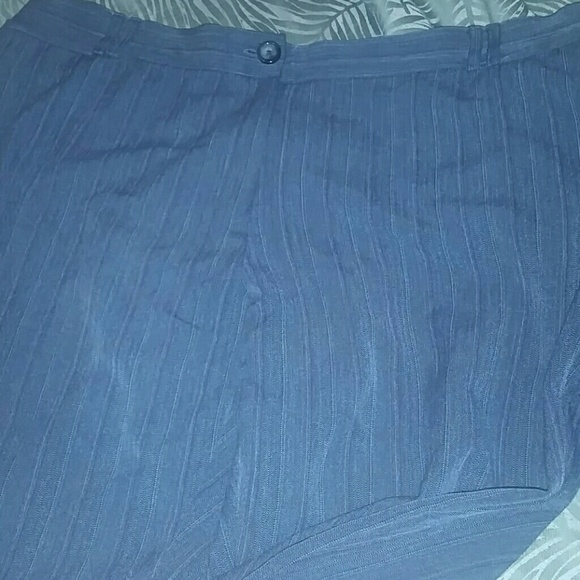 Gray striped slacks - Picture 4 of 4