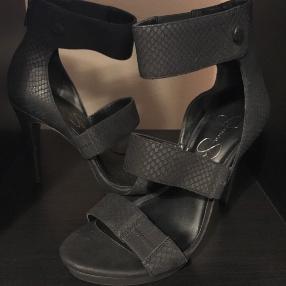 Jessica Simpson open toe heels - Picture 2 of 3