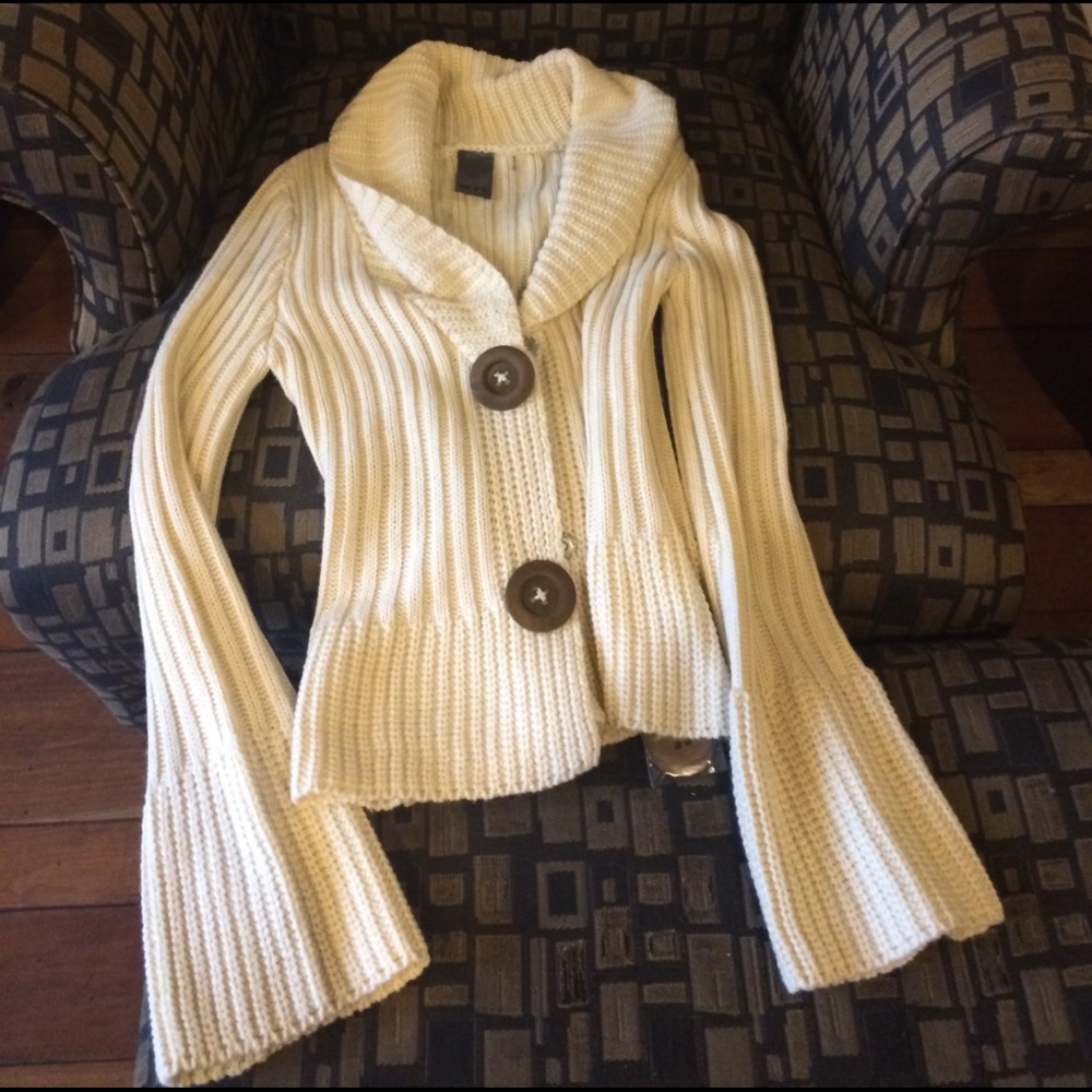 Super cute cream sweater