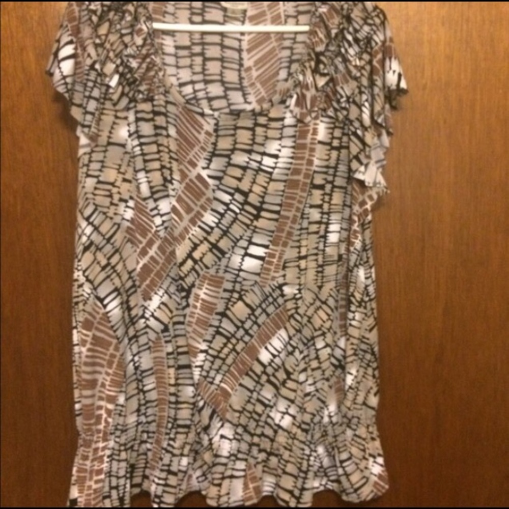 XL Top with stretch. Must Bundle