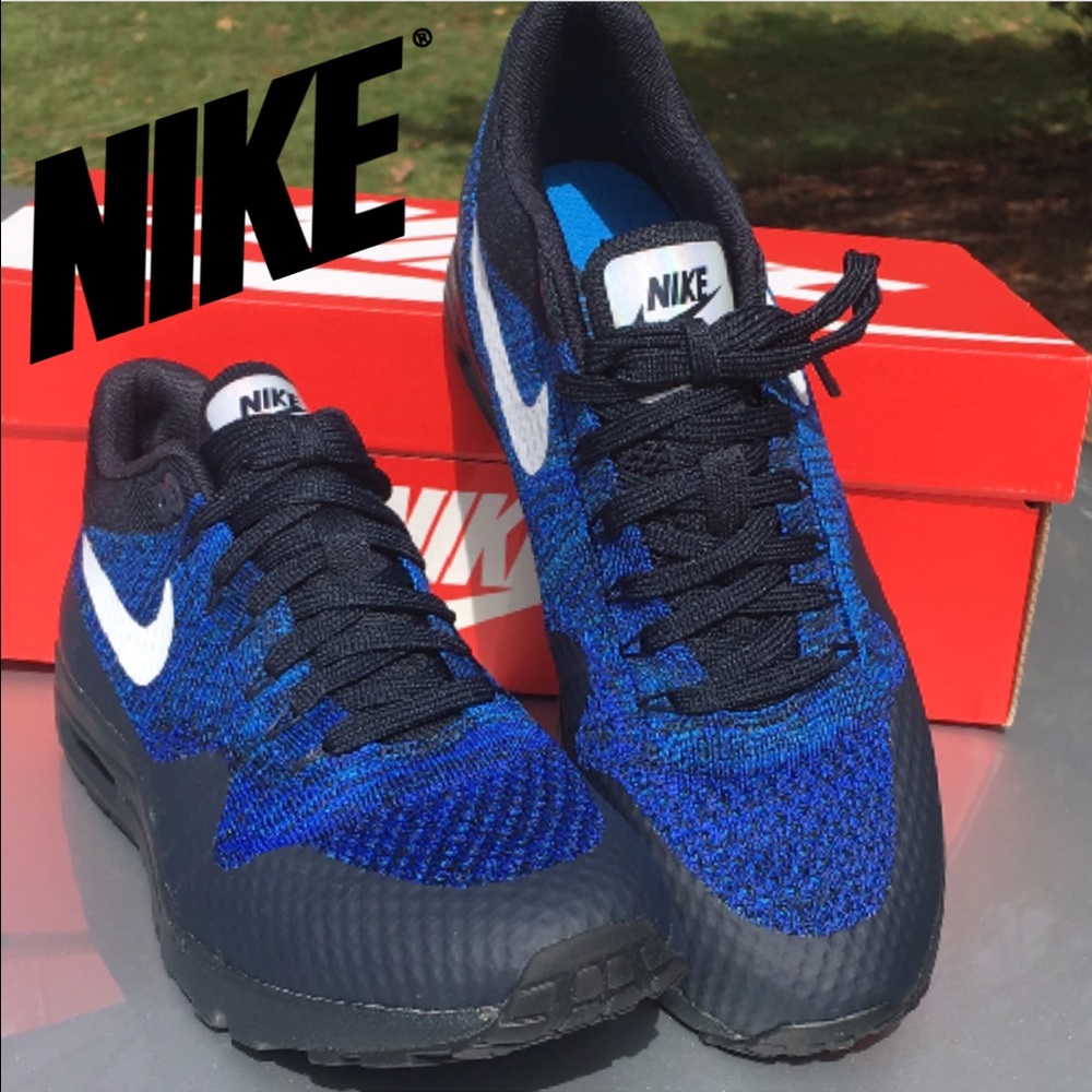 New Nike FlyKnit Women's Sneaker πππ - Picture 3 of 4