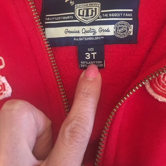 Red wings sweatshirt for your lil hockey π fan!! - Picture 3 of 3