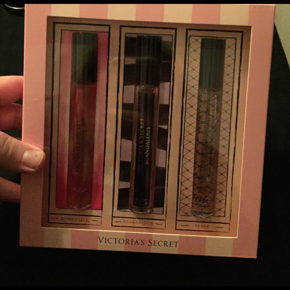 Victoria's Secret rollerball fragrance set