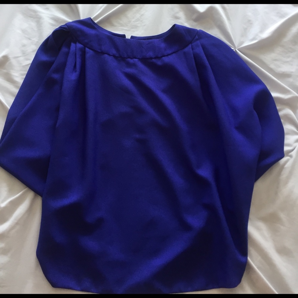 Gorgeous Purple Top.