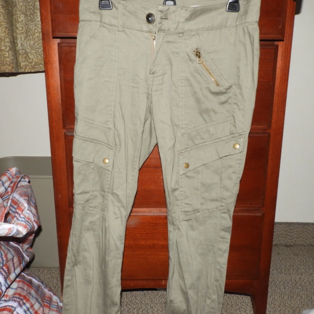 Form fitting Cargo like pants