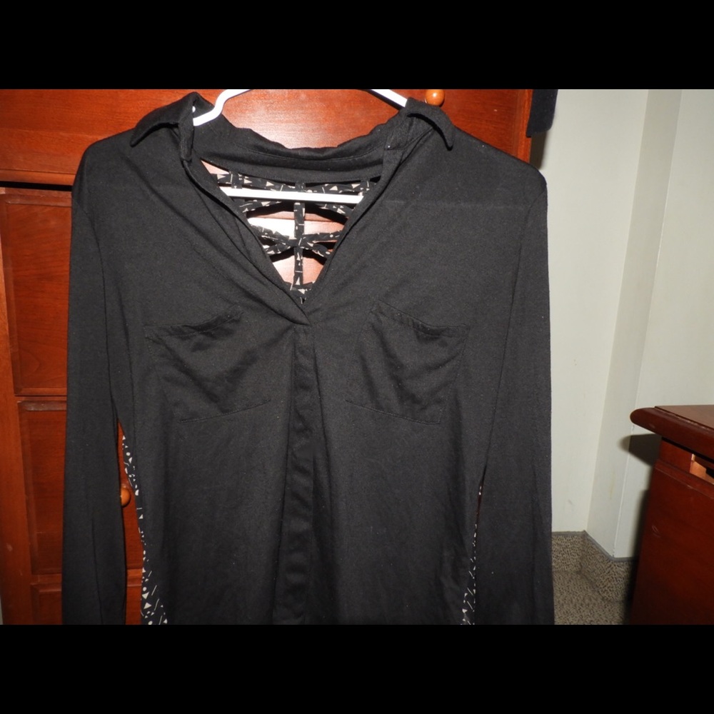 Black detailed collar shirt