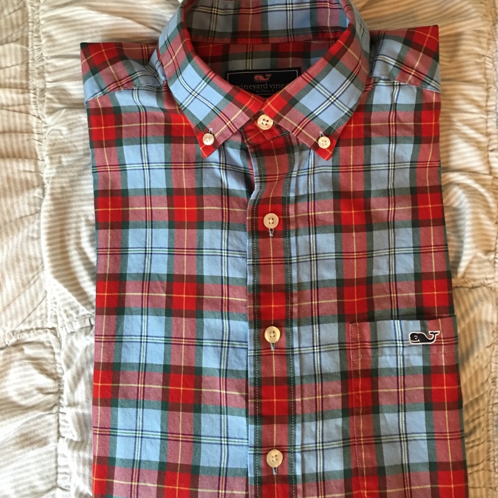 Vineyard Vines classic fit tucker shirt Medium