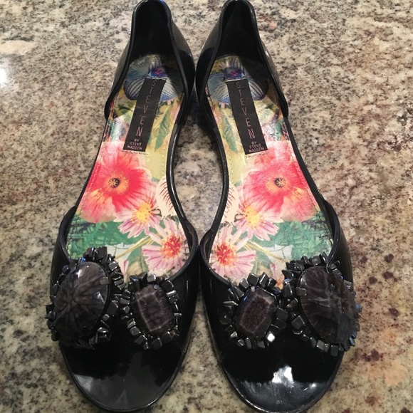 steve madden open toe flats