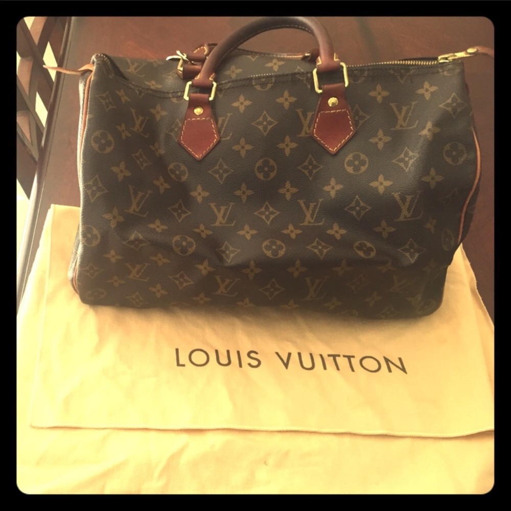 Speedy 35 Louis Vuitton! GREAT CONDITION Authentic