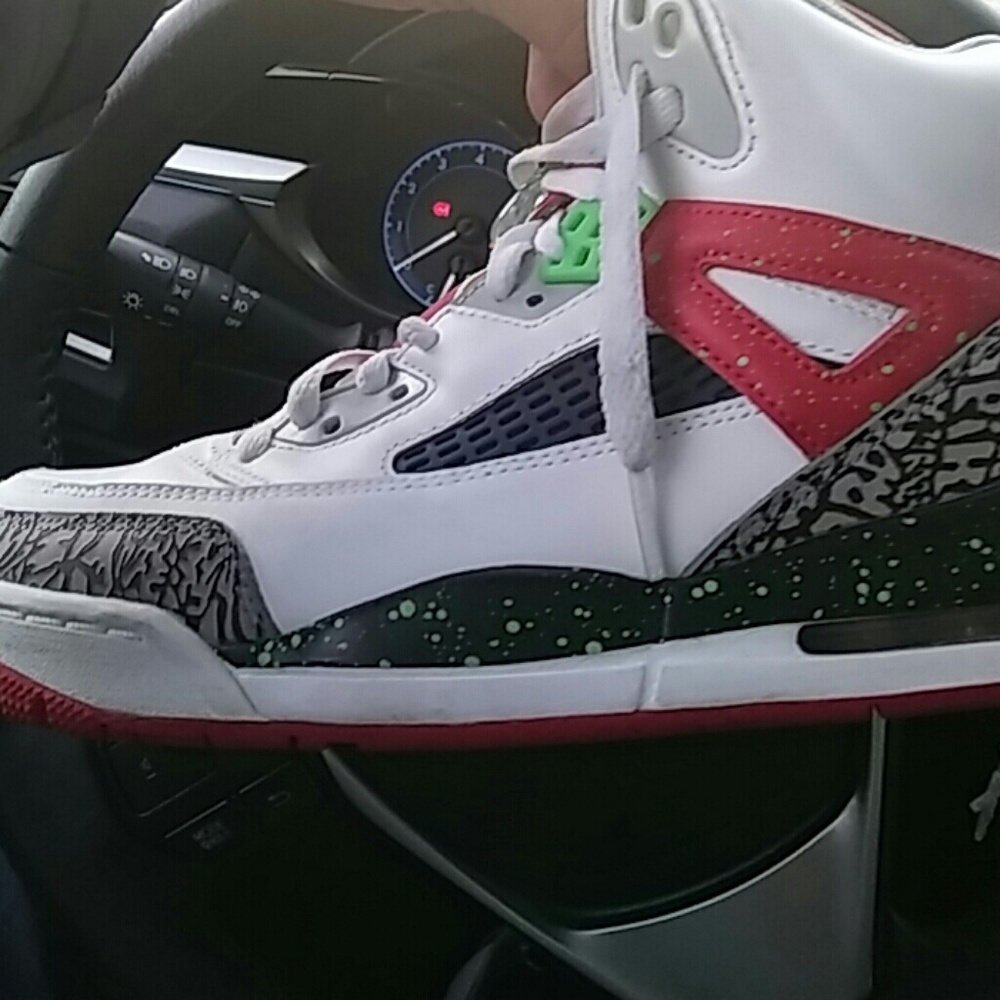 Retro air jordans. The spizike 1s. Nike Jordan
