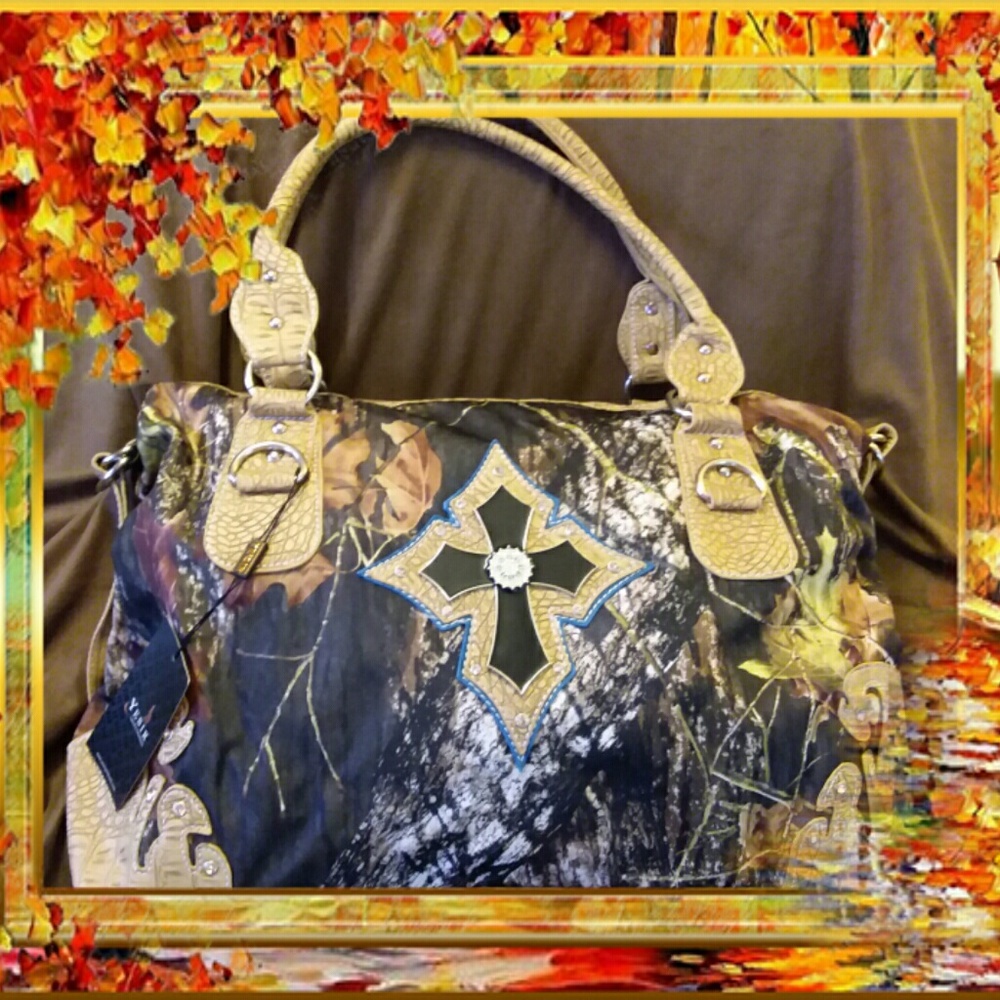 Yesir Beige camo duffle bag