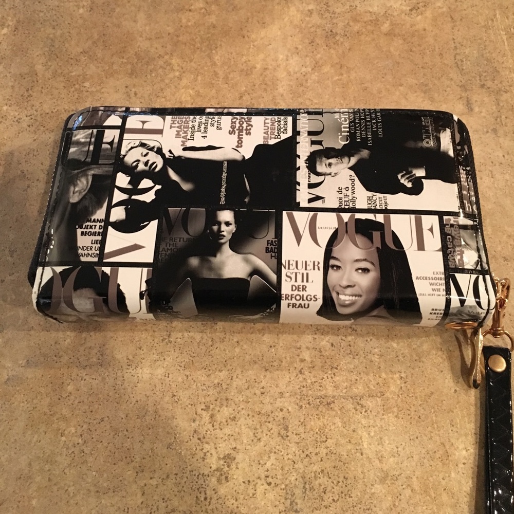 Woman's vogue wallet (never used)