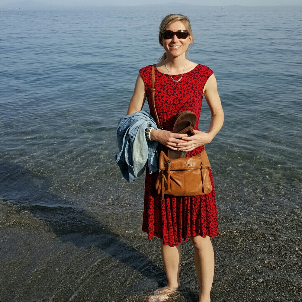 Meet your Posher, Elizabeth