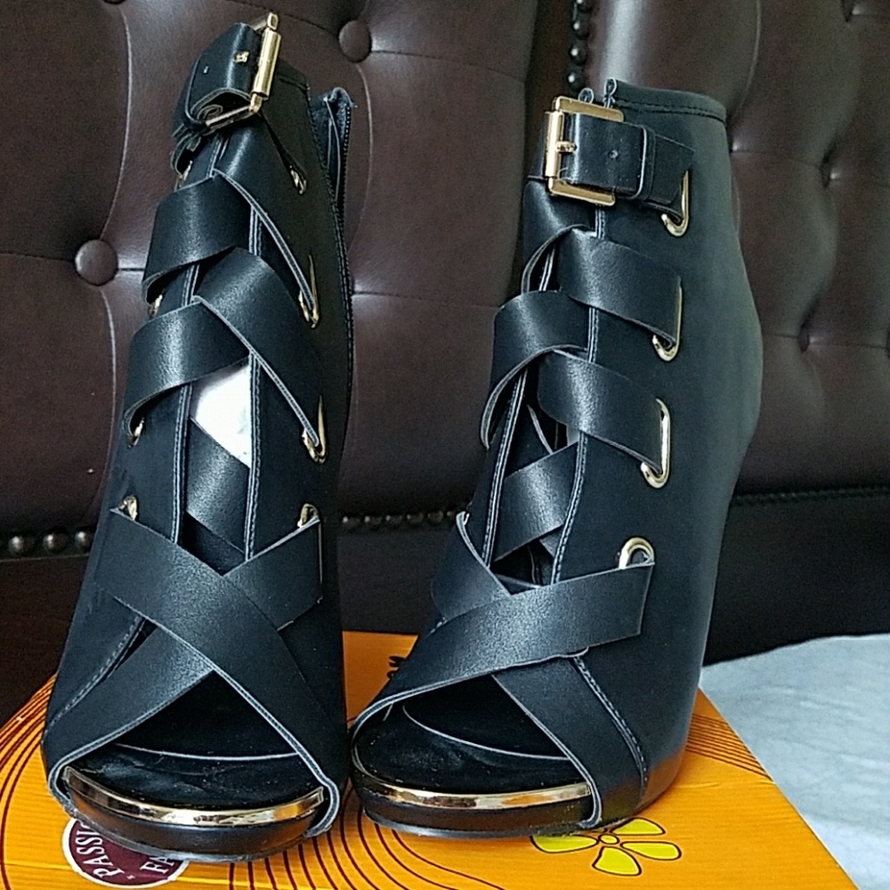 Ankle boots brand Forever