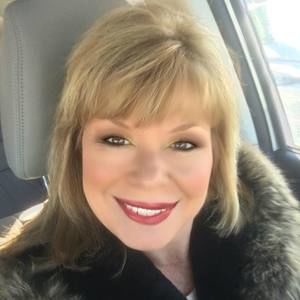 Meet your Posher, Laurie